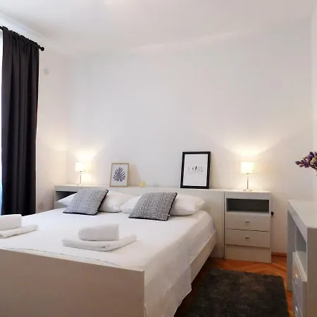 Apartment Sealine Podstrana